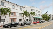 1425 Collins Avenue