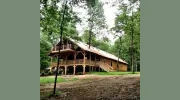 The Mohicans Treehouse Resort & Wedding Venue