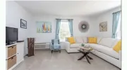 Colonial Parke Apartments